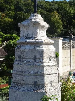 Croix de cimetière de Grand-Couronne