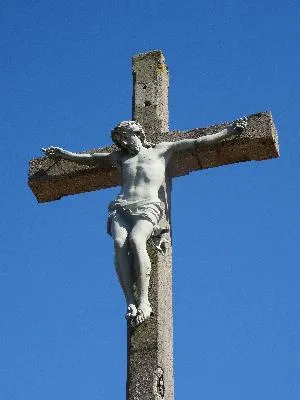 Croix monumentale du cimetière de Bonsecours
