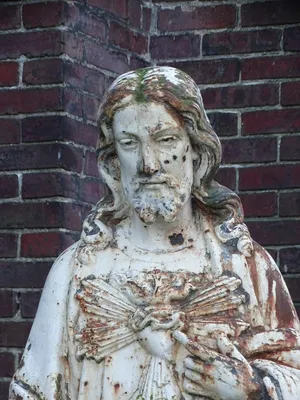 Statue du Christ à Canteleu