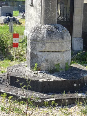 Calvaire du cimetière d'Heurteauville