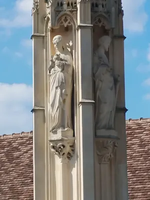 Croix gothique de Montivilliers