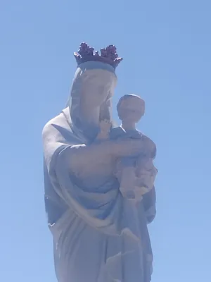 Statue de la Vierge à Harcanville