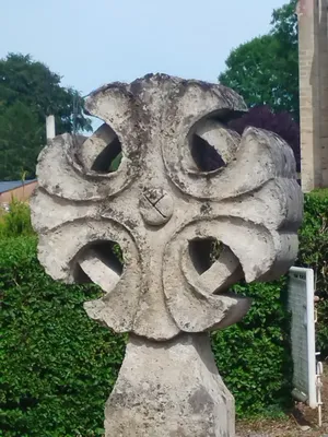 Croix de l'Église Notre-Dame à Rocquefort