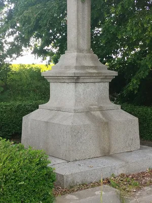 Croix de chemin à Envronville