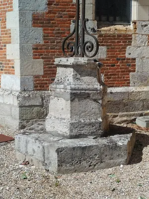 Croix du chevet de l'Église de Motteville