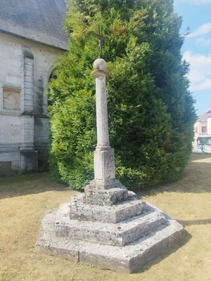 Croix de l'Église Saint-Martin à Canteleu