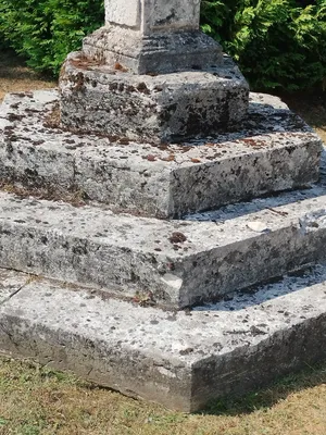 Croix de l'Église Saint-Martin à Canteleu
