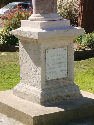 Calvaire de l'Église à Saint-Laurent-de-Brèvedent