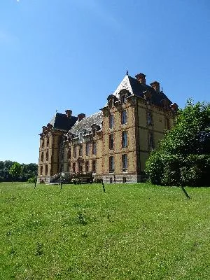 Château de Merval à Brémontier-Merval