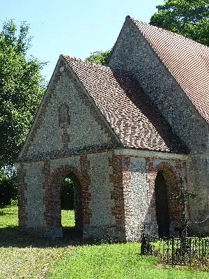 Chapelle Saint-Léonard de Merval à Brémontier-Merval