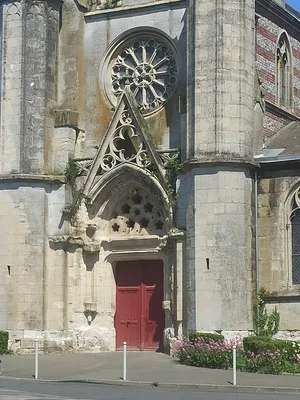 Église Saint-Martin de Tôtes