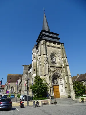 Église Notre-Dame à Neufchâtel-en-Bray