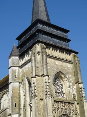 Église Notre-Dame à Neufchâtel-en-Bray