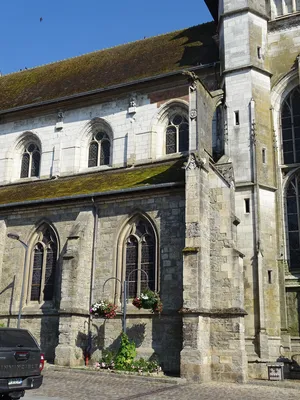 Église Notre-Dame à Neufchâtel-en-Bray