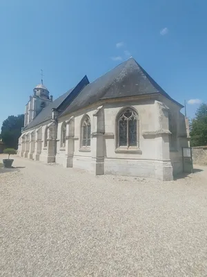 Église Saint-Michel à Hénouville