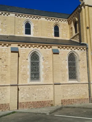 Église Saint-Laurent à Saint-Laurent-de-Brèvedent