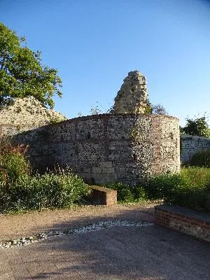 Anciennes fortifications de Montivilliers