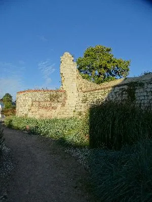 Anciennes fortifications de Montivilliers