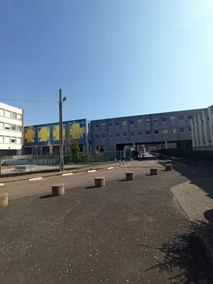 Lycée Ferdinand Buisson à Elbeuf-sur-Seine