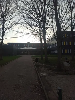 Lycée polyvalent Edouard Delamare Deboutteville à Forges-les-Eaux