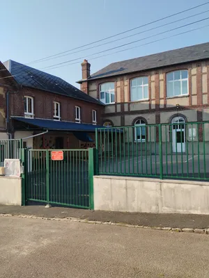 École élémentaire Victor Hugo à Notre-Dame-de-Bondeville