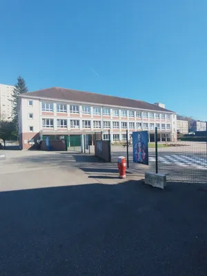 École élémentaire la Champmeslé-Fontenelle à Barentin