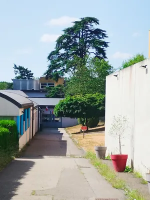Collège le Cèdre à Canteleu