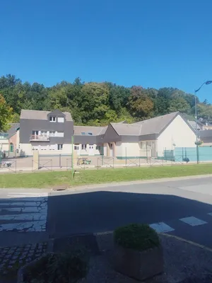 École des Sources à Saint-Laurent-de-Brèvedent
