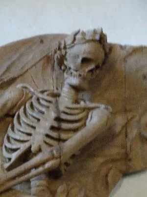 Groupe sculpté : la mort dans l'Église Saint-Martin de Brémontier-Merval