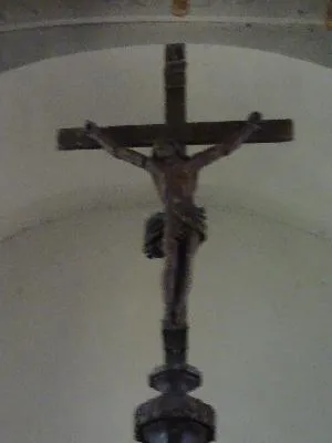 Prédelle : Christ en croix dans l'Église Saint-Martin de Brémontier-Merval