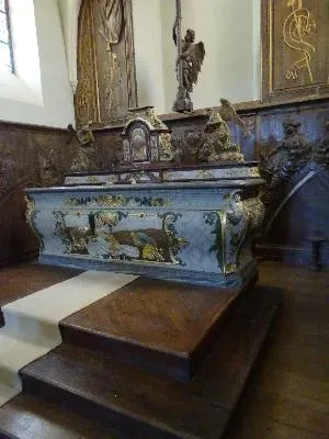 Autel tombeau : Déposition de croix dans l'Église Saint-Martin de Brémontier-Merval