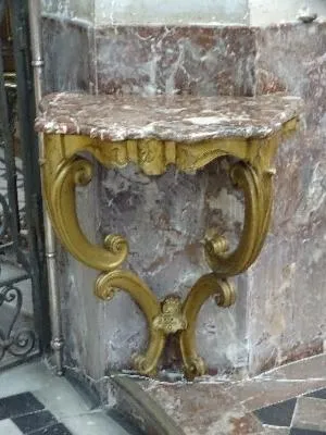 Console du maître-autel de style Louis XV de l'Église Saint-Étienne d'Elbeuf-sur-Seine