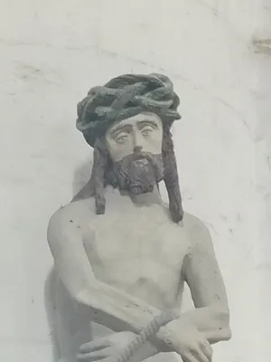 Statue du Christ au liens dans l'Église Saint-Valentin de Jumièges