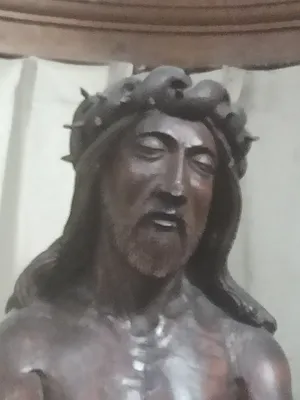 Statue : Christ aux outrages dans la Collégiale Saint-Hildevert de Gournay-en-Bray