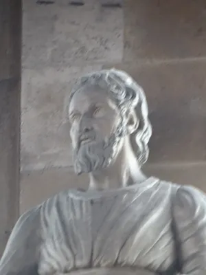 Statue de St-Paul dans la Cathédrale Notre-Dame du Havre