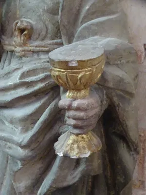 Statue de Saint-Jean-l'Evangéliste dans l'Abbatiale Saint-Sauveur de Montivilliers