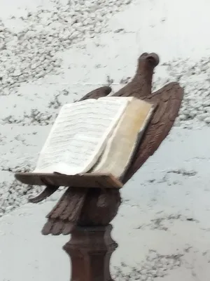 Aigle-lutrin de l'Église Saint-Martin à Foucarmont
