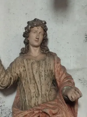 Statue de Saint-Jean-l'Evangéliste dans l'Église Saint-Martin à Foucarmont