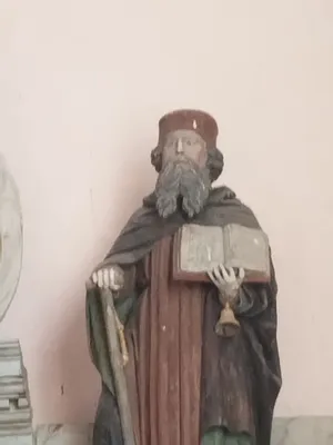 Statue de Saint-Antoine dans l'Église Saint-Laurent à Rétonval