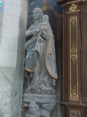 Autel latéral nord, retable et deux statues dans l'Église Saint-Erkonwald à Gonfreville-l'Orcher