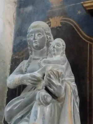 Autel latéral nord, retable et deux statues dans l'Église Saint-Erkonwald à Gonfreville-l'Orcher
