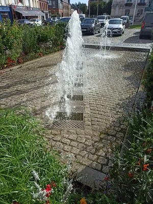 Fontaine de la Place de l'Hôtel-de-Ville à Yvetot