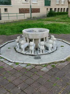 Fontaine aux lions à Barentin