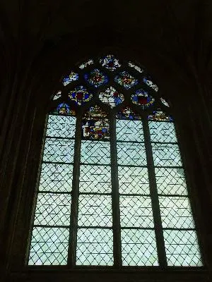 Vitrail Baie L dans l'église Notre-Dame-de-l'Assomption d'Arques-la-Bataille