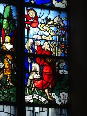 Vitrail Baie 3 : Triomphe de la Vierge dans l'église Sainte-Jeanne-d'Arc de Rouen
