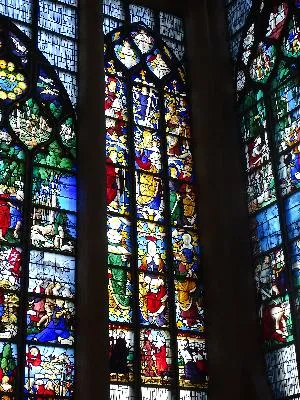 Vitrail Baie 4 : L'Arbre de Sainte-Anne dans l'église Sainte-Jeanne-d'Arc de Rouen