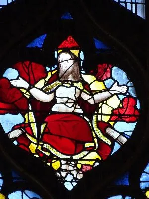 Vitrail Baie 11 : La Crucifixion dans l'église Sainte-Jeanne-d'Arc de Rouen