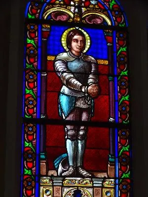 Vitrail Baie B : Ste Jeanne d'Arc St-Charles Bore dans l'Église Saint-Sauveur de Boos