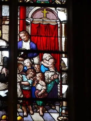 Vitrail Baie 18 : Saint-Vincent de Paul dans l'Église Saint-Godard de Rouen
