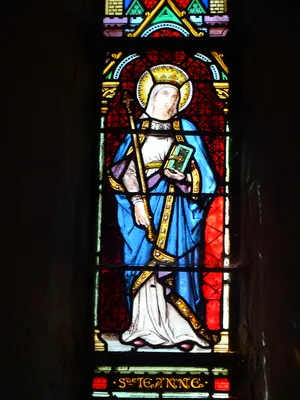 Vitrail Baie 28 : Jeanne de Valois dans l'Église Notre-Dame d'Étretat